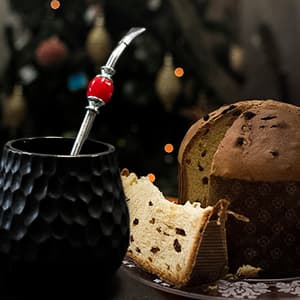 Pan dulce–argentinischer Kuchen für Weihnachten. Perfekt mit Mate Tee!