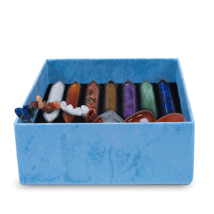 Set mit Chakrasteinen mit Armband – in einer Geschenkbox